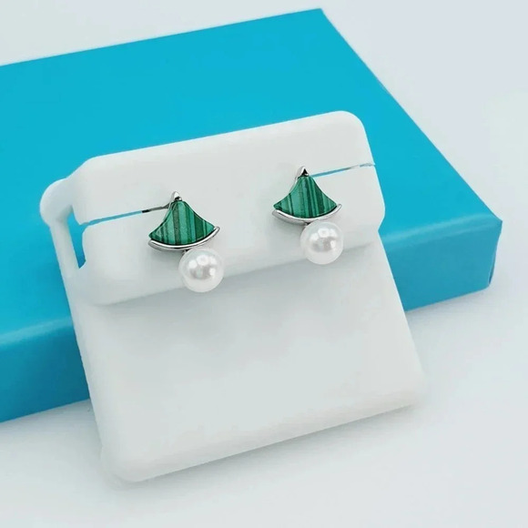"925 Sterling Silver CZ Beautiful Earrings for Women, 1USPAR4127 - Picture 4 of 11